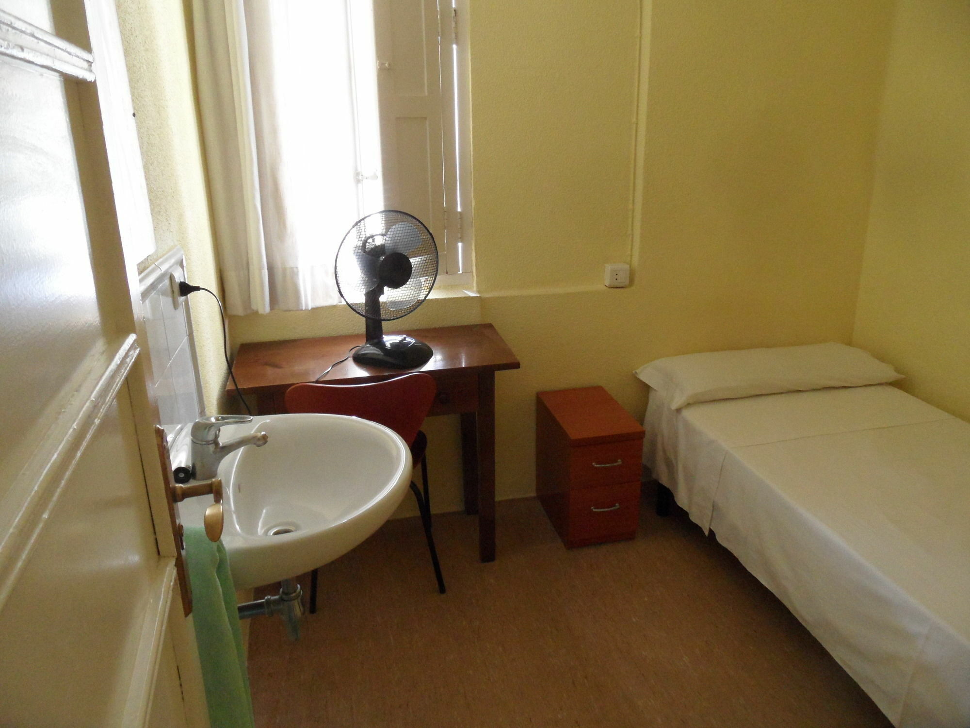 Moratin Guest house