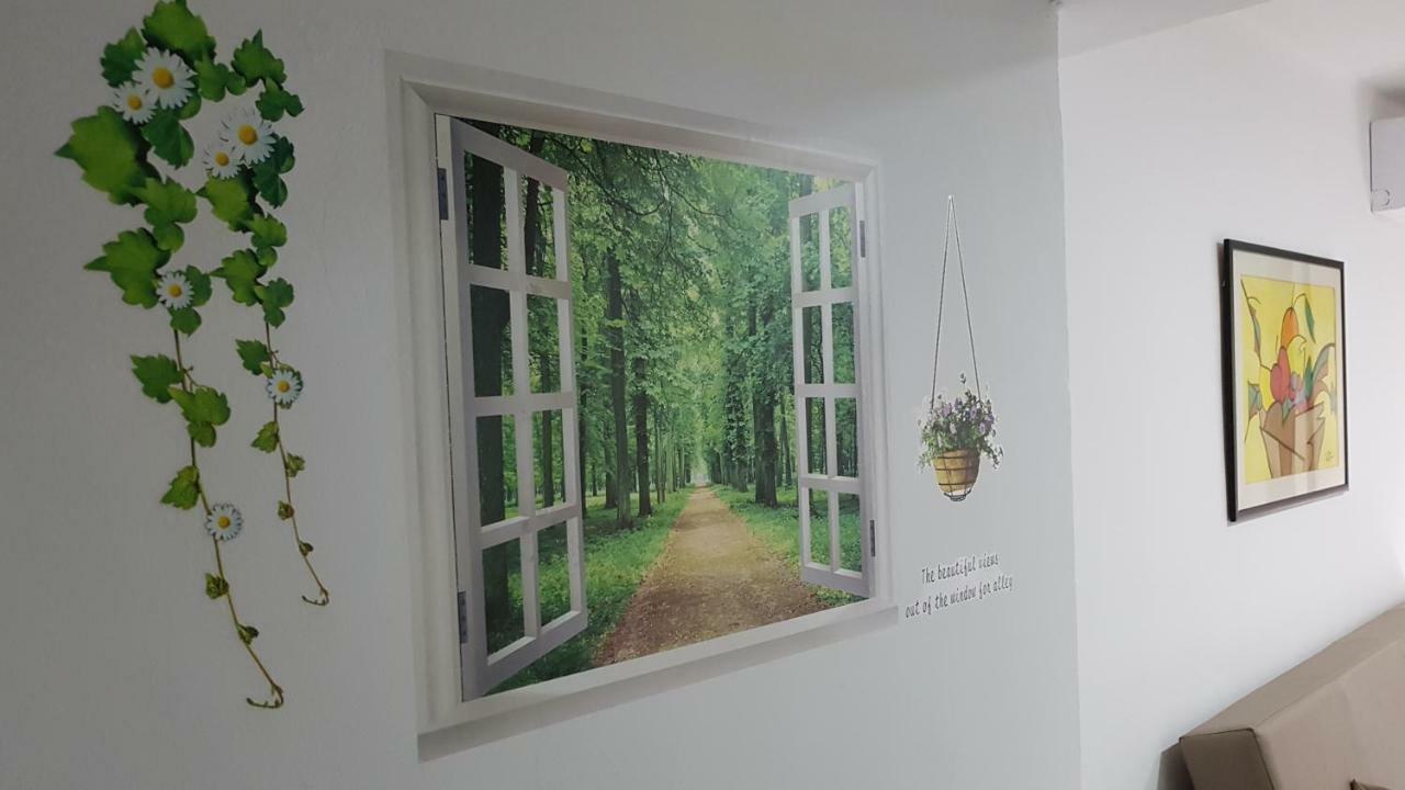 Jardin De Ayora Valencia