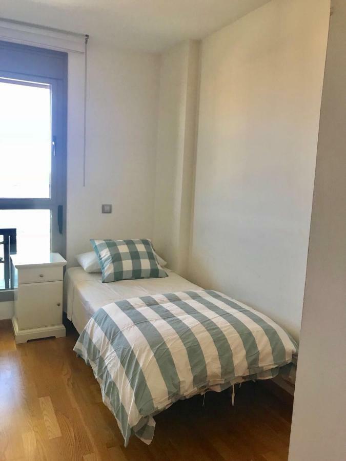 Oceanografic Apartment. Parking. Wi-fi