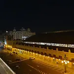 Main Central Station Apartment