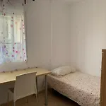 Habitación con cama individual, piso compartido en Avenida Blasco Ibáñez