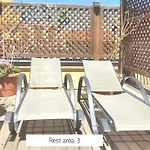 Plaza Redonda Flats