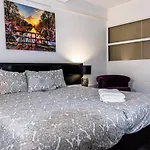 Catedral Reina Apartaments