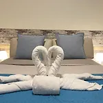 Valencia Suits You - ADULTS ONLY Rooms CHECK IN desde las 14 00h