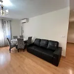 Habitacion Con Bano Privado- En Casa Familiar Beatriz