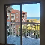 Apartamento familiar a pocos minutos de la playa