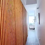 Florit Flats - The Canovas Apartment