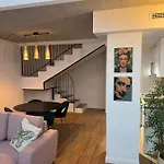 Alameda Velvet Ciudad Ciencias - Housevanlive