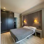 Apartamento con Piscina y Parking