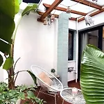 New Cozy Beach Apartment, Wifi