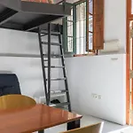 Casita Artista En Bello Edificio Barrio Ruzafa