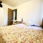 Valencia Guest Rooms Near The Beach In Shared Apartment