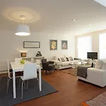 Singularstays Miracle