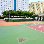 Elegante Alojamiento Con Piscina Y Terraza