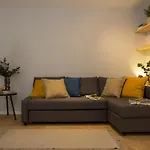 Singularstays Quevedo II