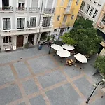 Singularstays Reina II