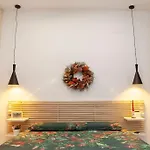 Rb - Urban Loft Retreat, Comfort & Good Location