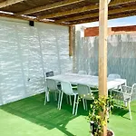 Habitacion En Playa Malvarrosa Con Bano Privado -No Ac-