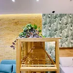 Cabanyal Room 5 - New & Stylish By The Beach