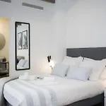 SingularStays Parque Central