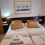 Living Valencia Apartments - Merced