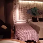 Hostal Happystay