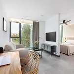 Calatrava By Alma Suites
