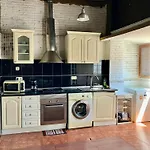 Atico Loft Abuhardillado Frente A Ruzafa - Pets Friendly, Wifi