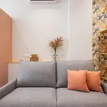 Florit Flats - The Trafalgar Apartments I