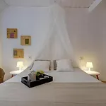 Beds & Breaks Desplat