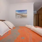 Lovely Apartment Near The Beach & City Of Arts And Sciences