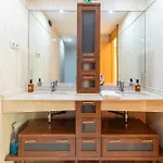 Penthouse Duplex In A 4 Floors Spanish House -8 Min To Center By Metro