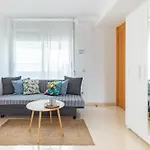Penthouse Duplex In A 4 Floors Spanish House -8 Min To Center By Metro