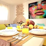 Penthouse Duplex In A 4 Floors Spanish House -8 Min To Center By Metro