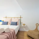 Florit Flats - The Port Avenue Duplex
