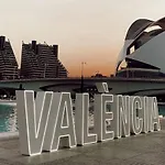 Avakian Valencia Centro