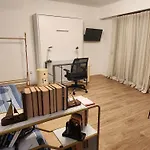 Emely Despacho Loft Port