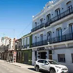 Jorda Arena Apartments