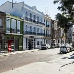 Jorda Arena Apartments