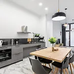 Apartamento De Estilo Moderno Hasta 5 Pax