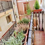 Cozy Flat In Old Town