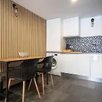 Bel Appartement A Etrener Proche De La Plage