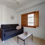 Flatsforyou Sorolla House