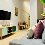 Cozy & Stylish Flat Close To Center