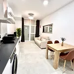 Valencia Comfort Stay Near Metro, 2 Bed, 1 Bath