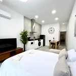 Valencia Urban Escape Comfort Meets Luxury, 4 Ppl