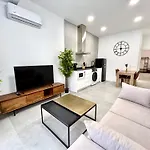 Valencia Urban Escape Comfort Meets Luxury, 4 Ppl