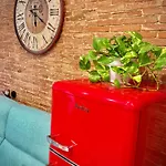 Centrico, Coqueto Y Vintage