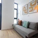 Florit Flats - The Malilla Apartments