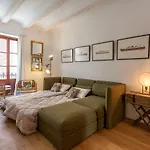 Apartup Rojas Market